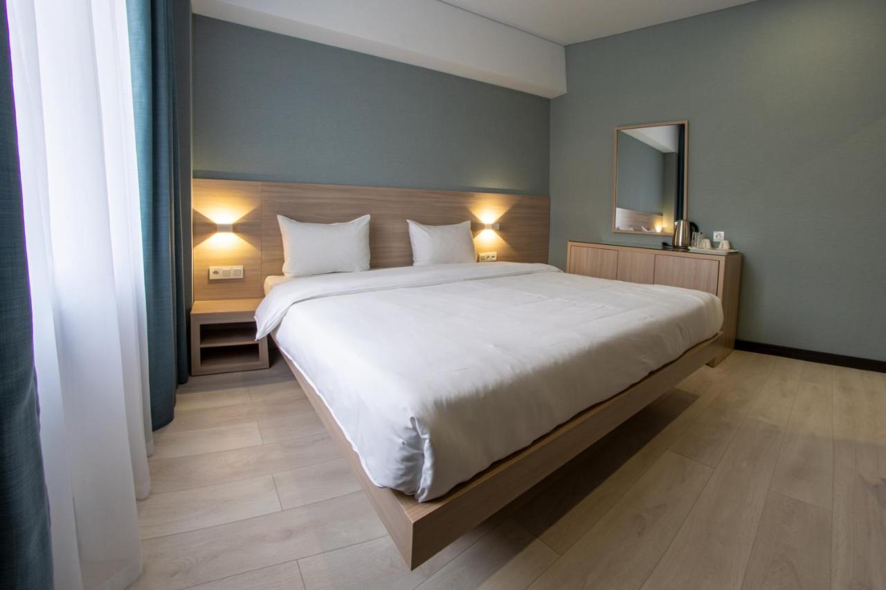Resident Hotel Kazybek Bi الماتي المظهر الخارجي الصورة