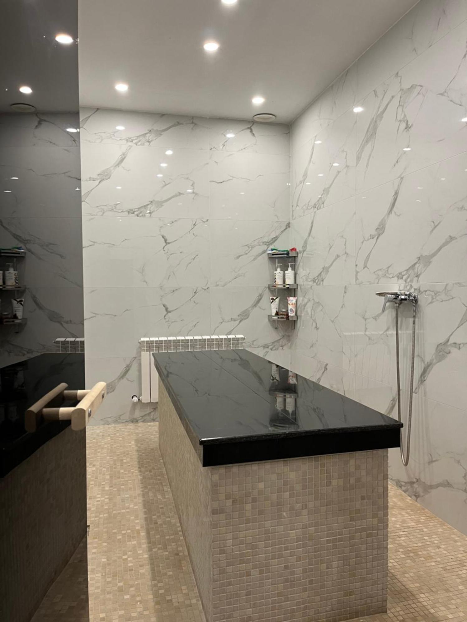 Resident Hotel Kazybek Bi الماتي المظهر الخارجي الصورة